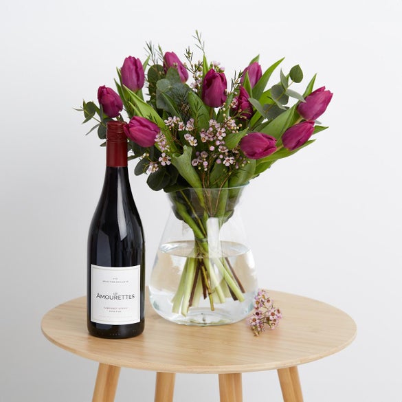 De violette tulipaner med Les Amourettes, Cabernet Sauvignon/Syrah 